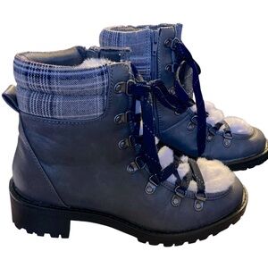 Maurices Cassie Ankle Boot Size 8 Faux Fur Lace Up Zipper 2” Heel Gray Hiker